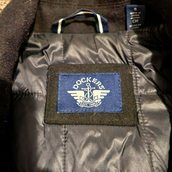 Wool Overcoat - Picture 3 of 3